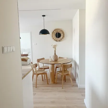 Bloom Apartment *
